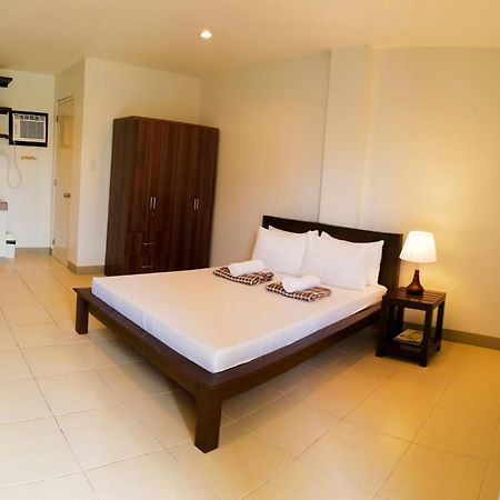 Veranda Residence Inn Tacloban Esterno foto
