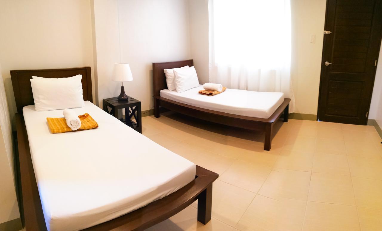 Veranda Residence Inn Tacloban Esterno foto